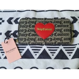 NWT Juicy Couture Zip Close Wallet With Heart. Black. Full Size. Lots Of...